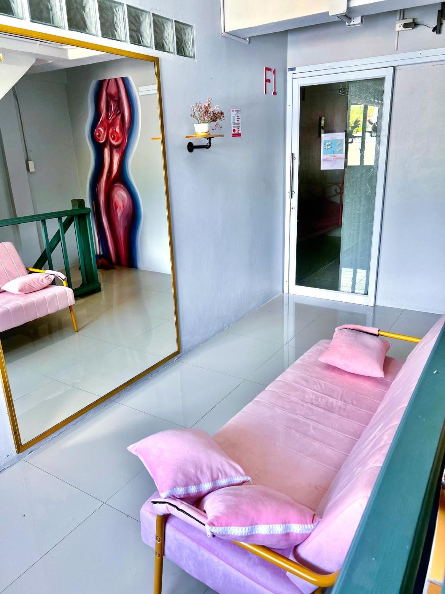 Arena Boutique Hotel Female Only Thong Sala Extérieur photo